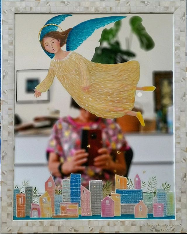 運気を上げるアート♡
鏡【GRACE】恩恵

天使はいつも恩恵を私たちの世界に降り注いでくれています✨(金箔)

そして、鏡に映る人には
直接恩恵が降り注いでいる姿を見ることができ、
いつも本当はこういう状態だと思い出させてくれます✨

あなたの日々が
幸せになりますように☘️

＊この作品はSOLD OUT
🌈作品は、来年以降のオーダーメイドが可能です　お問い合わせください💓